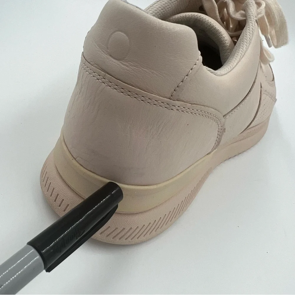 Everlane Tread The Trainer Sneaker Blush (Pale Pink) Men’s 12, Women’s‎ 14
